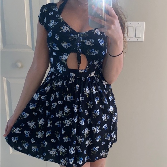 Hollister Dresses & Skirts - Hollister Blue Floral Dress